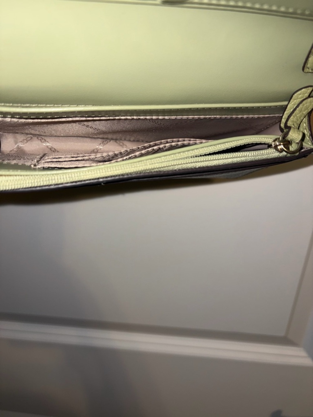 Michael Kors Olive Green Pebbled Leather Crossbody Wallet - Picture 4 of 6